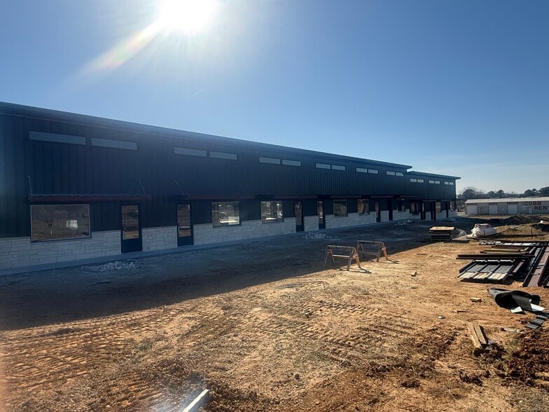 3691 S FM 51, Decatur, TX for lease - Building Photo - Image 2 of 4