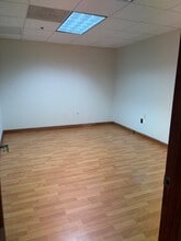 2201-2225 N Commerce Pky, Weston, FL à louer Photo intérieure- Image 2 de 8