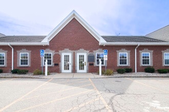 95 Canal Landing Blvd, Rochester, NY for lease Building Photo- Image 2 of 48