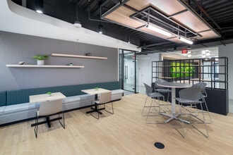 4401 N Fairfax Dr, Arlington, VA for lease Interior Photo- Image 2 of 9