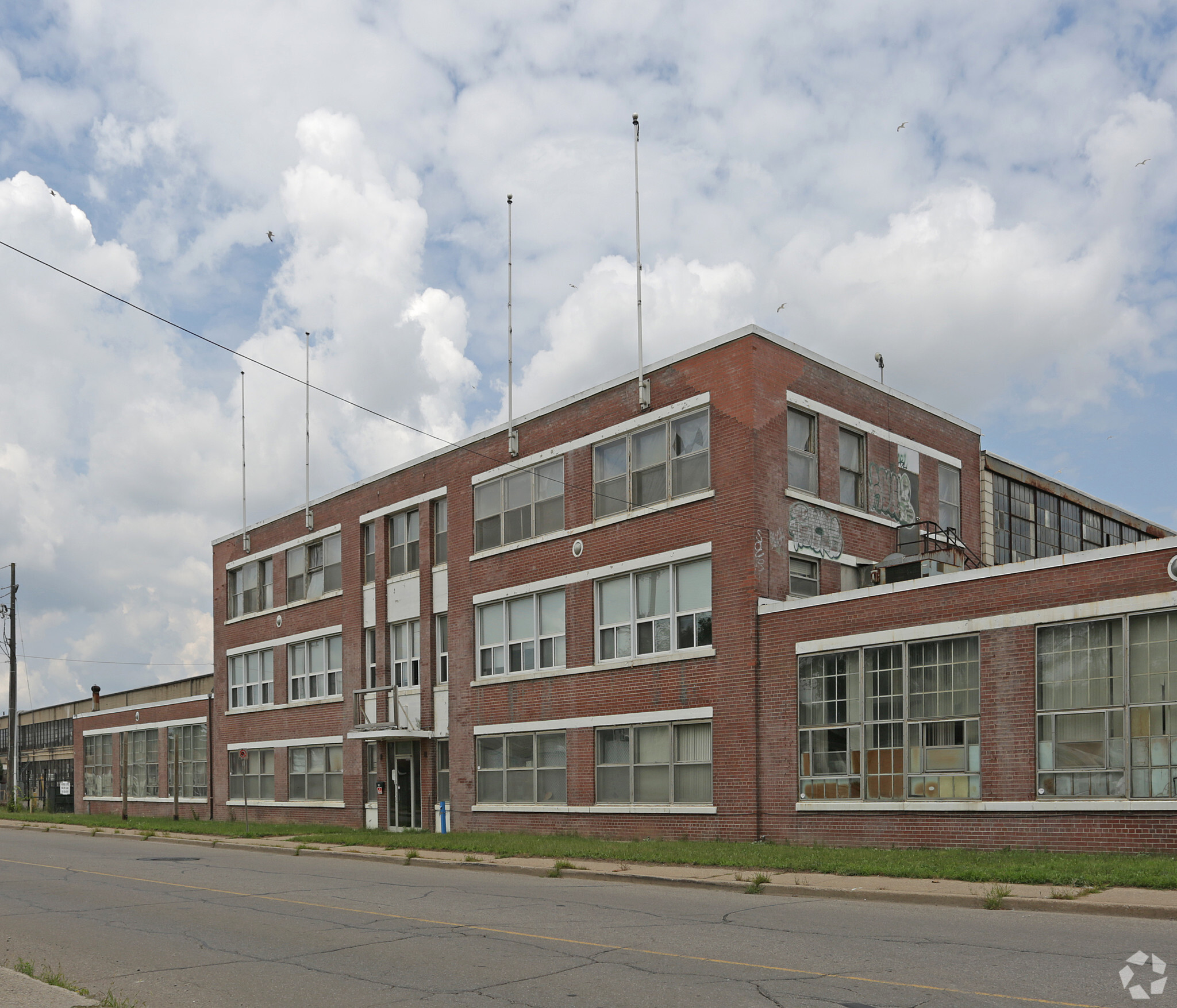 148 Mohawk St, Brantford, ON for lease Primary Photo- Image 1 of 3