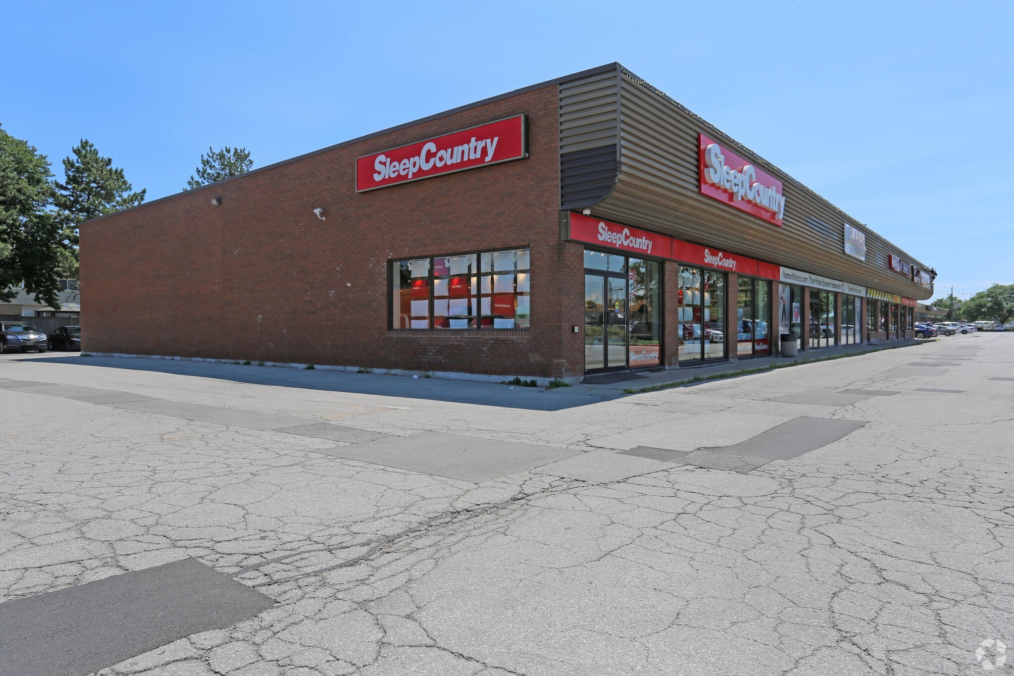 3300 Fairview St, Burlington, ON for lease Primary Photo- Image 1 of 5