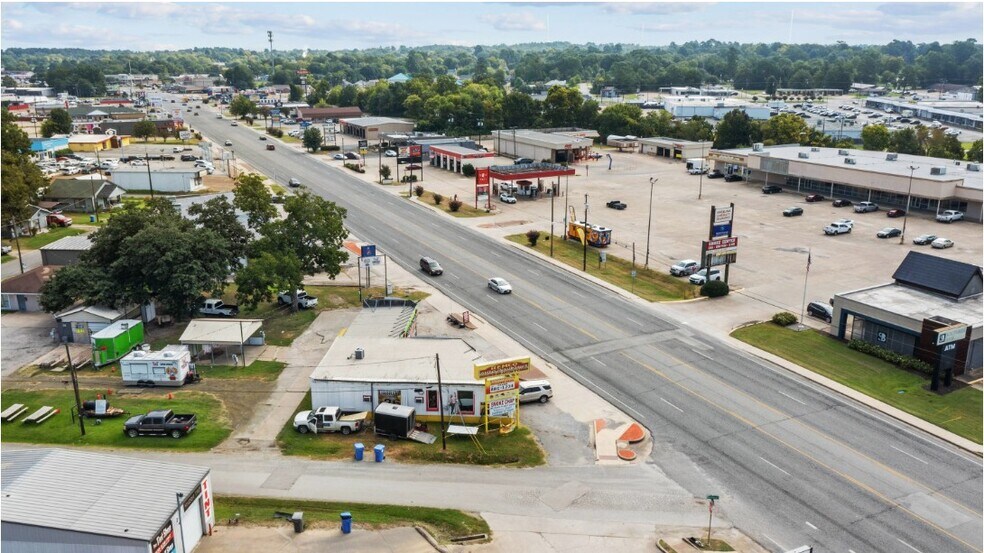 508 S Timberland Dr, Lufkin, TX à vendre - Photo du bâtiment - Image 3 de 11