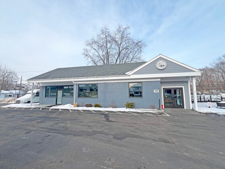 1569 Forest Ave, Portland, ME à vendre - Photo du bâtiment - Image 1 de 9