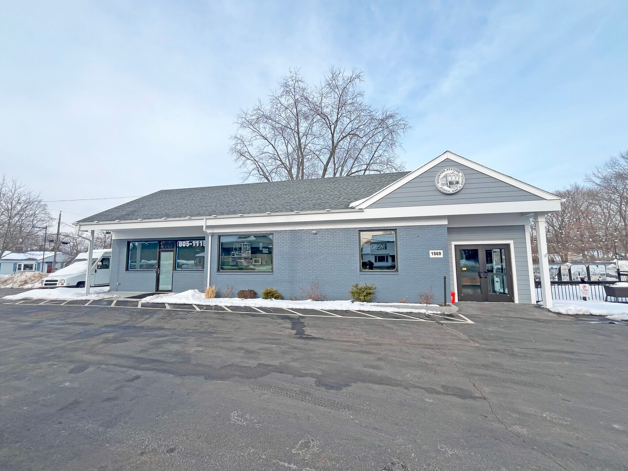1569 Forest Ave, Portland, ME for sale Primary Photo- Image 1 of 10