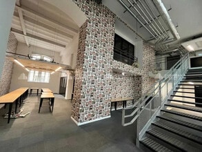 1 Place De L'hôtel Des Postes, Marseille for lease Interior Photo- Image 1 of 14