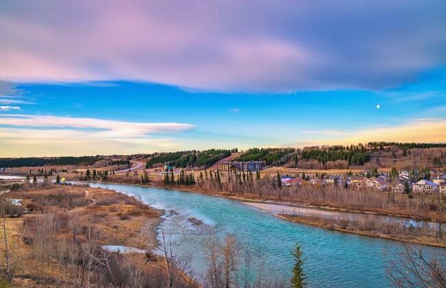 More details for SE Corner Cowboy Trl & James Walker Trl, Cochrane, AB - Retail for Lease