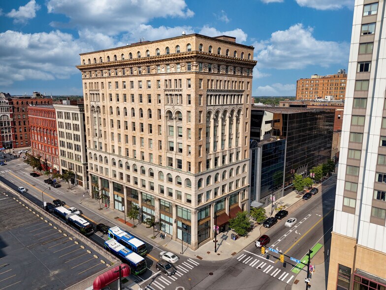 140 E Main St, Rochester, NY à vendre - Photo du bâtiment - Image 2 de 32