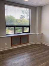 1123-1125 New Britain Ave, West Hartford, CT for lease Interior Photo- Image 2 of 2