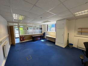 63 Millbrook Rd, Carlisle for lease Interior Photo- Image 1 of 3