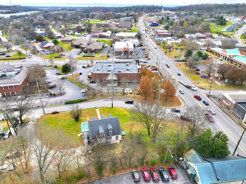 106 E Cedar St, Goodlettsville, TN for sale - Aerial - Image 3 of 22