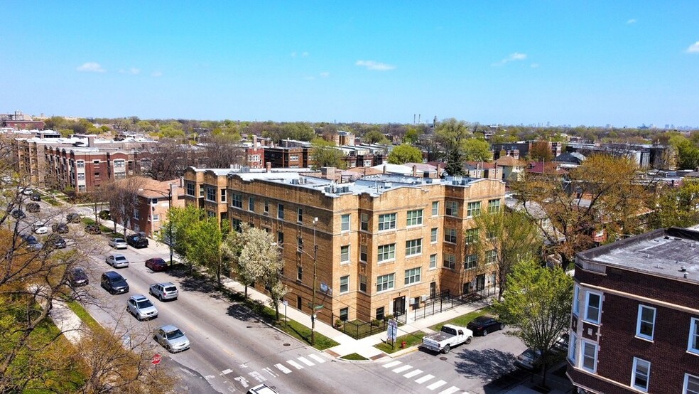 347-351 S Central Ave, Chicago, IL for sale - Building Photo - Image 1 of 8