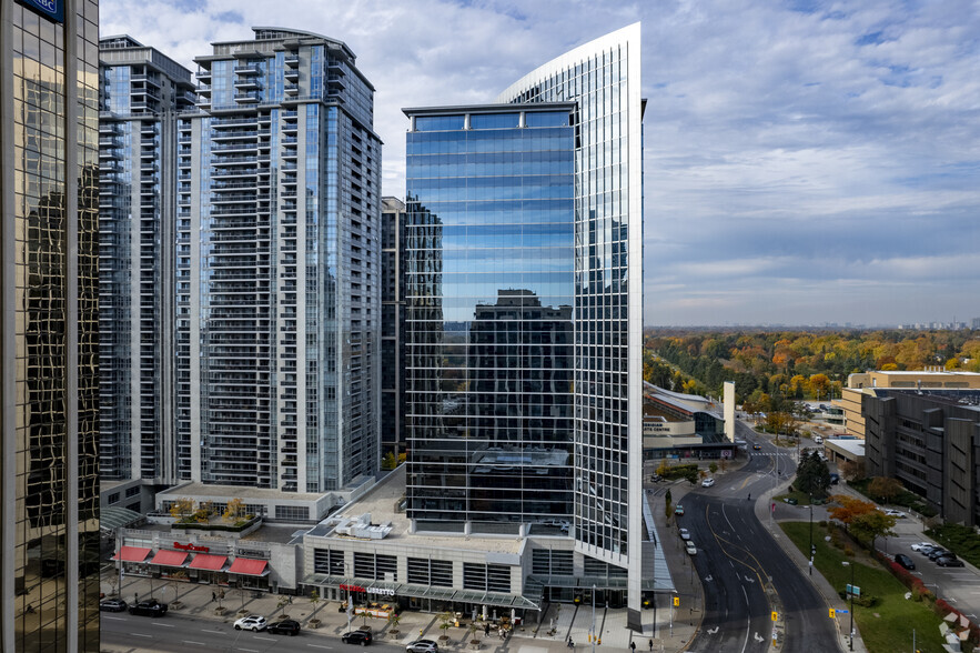 5000 Yonge St, Toronto, ON à louer - Photo du bâtiment - Image 2 de 6