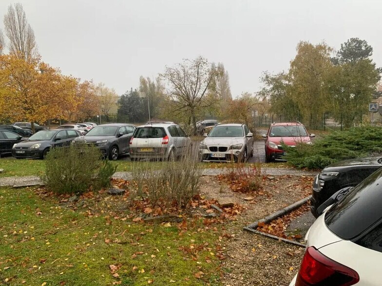 Bureau dans Saint-Apollinaire à louer - Photo du bâtiment - Image 3 de 7