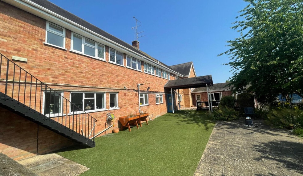48 Station Rd, Pershore for sale - Building Photo - Image 2 of 3