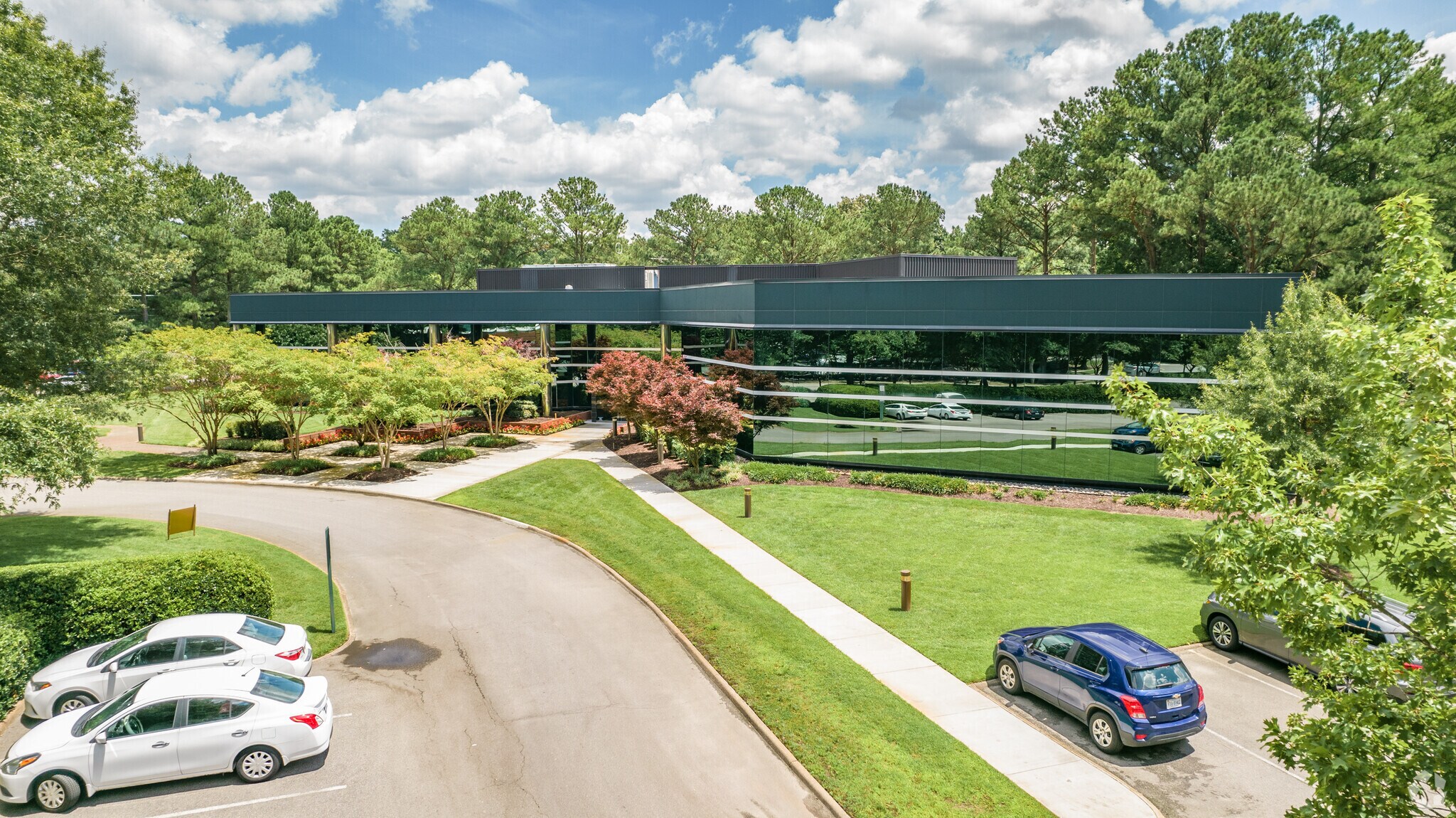 5041 Corporate Woods Dr, Virginia Beach, VA for lease Building Photo- Image 1 of 22
