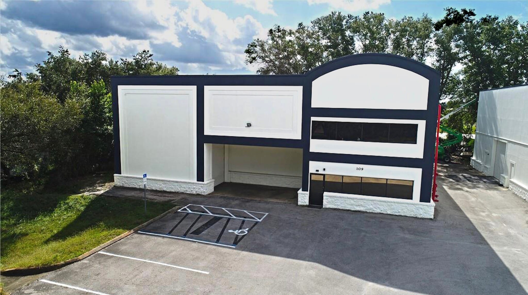 109-115 Commerce St, Lake Mary, FL for lease Primary Photo- Image 1 of 33