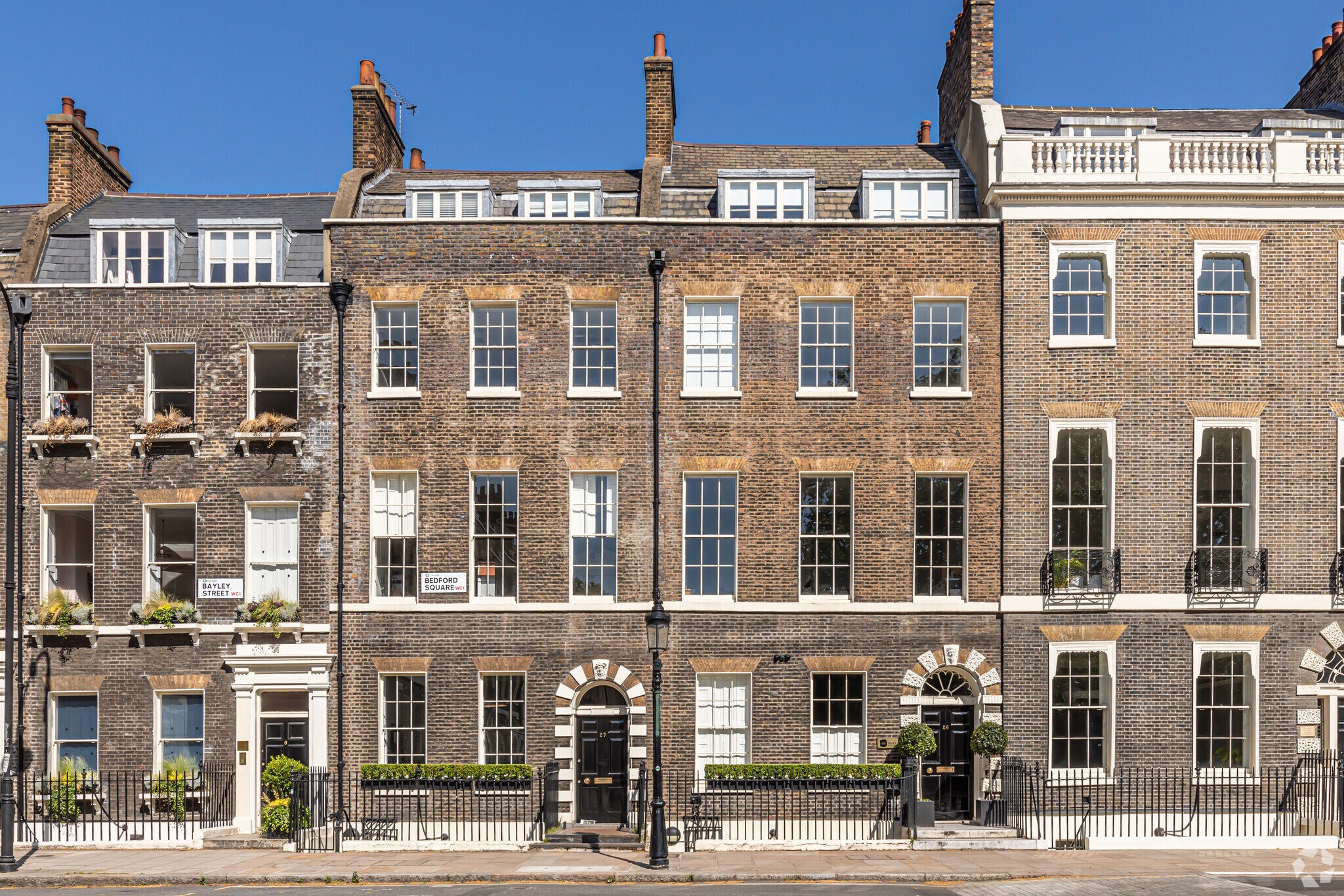 26-27 Bedford Sq, Londres à louer Photo du bâtiment- Image 1 de 11