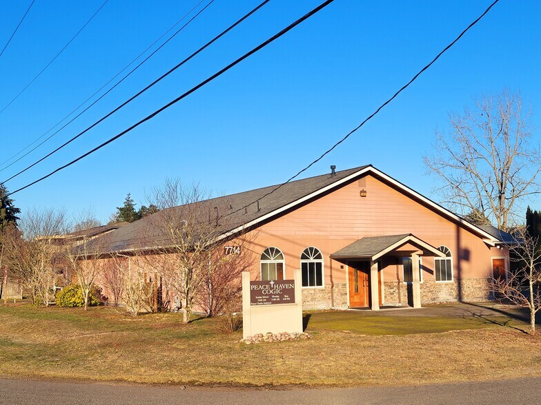 7714 Douglas St W, University Place, WA à vendre - Photo principale - Image 1 de 10