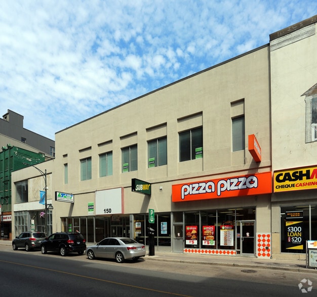 150 Dundas St, London, ON à vendre - Photo du bâtiment - Image 3 de 9