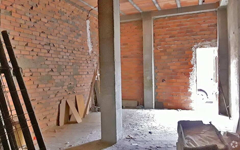 Retail in Segovia, Segovia for lease - Interior Photo - Image 1 of 1