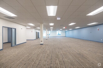 75 Sylvan St, Danvers, MA for lease Interior Photo- Image 2 of 9