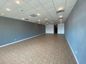 2131-2229 S Neil St, Champaign, IL à louer Photo du bâtiment- Image 1 de 2