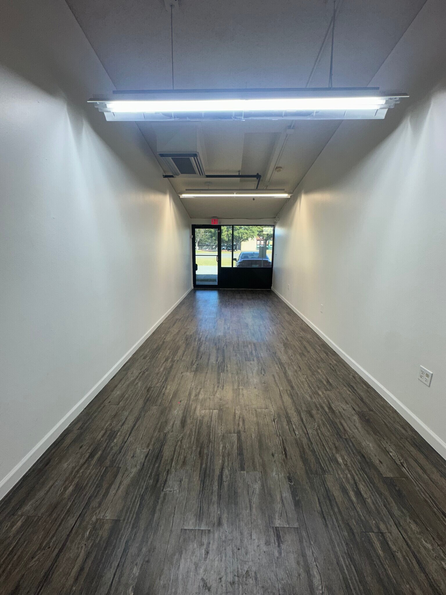 7410 Boulevard 26, Richland Hills, TX à louer Photo intérieure- Image 1 de 7
