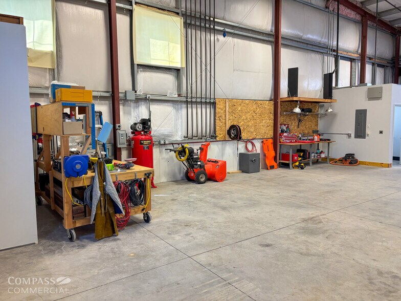 63075 Crusher Ave, Bend, OR à vendre - Photo du bâtiment - Image 3 de 30