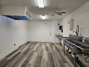 14900 Cloverdale Rd, Dale City, VA for sale Interior Photo- Image 1 of 12