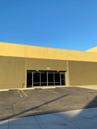 More details for 701-833 W Anaheim St, Long Beach, CA - Industrial for Lease