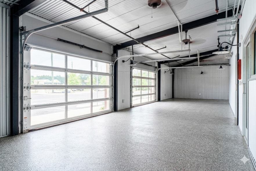 2502 Highway 87, Navarre, FL for sale - Interior Photo - Image 2 of 30