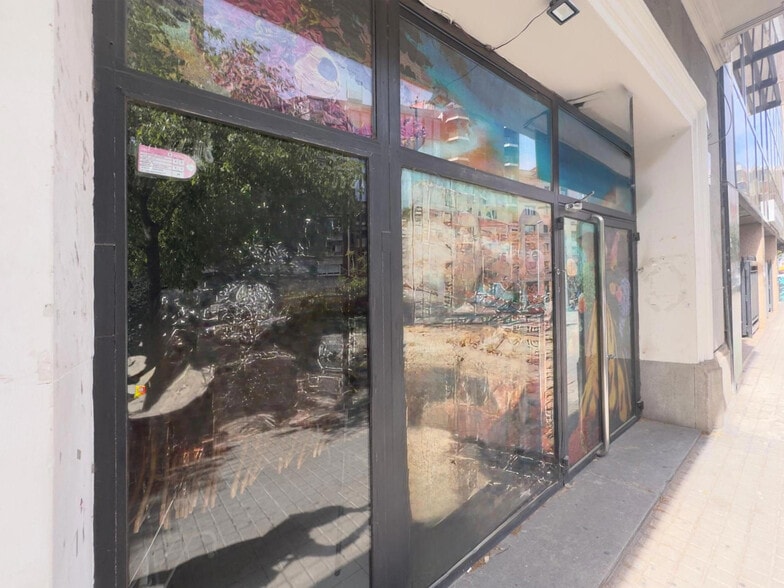 Retail in Barcelona, Barcelona for lease - Interior Photo - Image 2 of 2