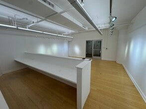 846-860 S Los Angeles St, Los Angeles, CA for lease Interior Photo- Image 1 of 5