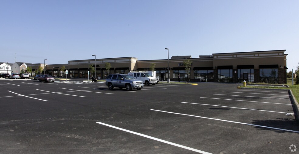 13910-13970 Estate Manor Dr, Gainesville, VA à louer - Photo du bâtiment - Image 1 de 1