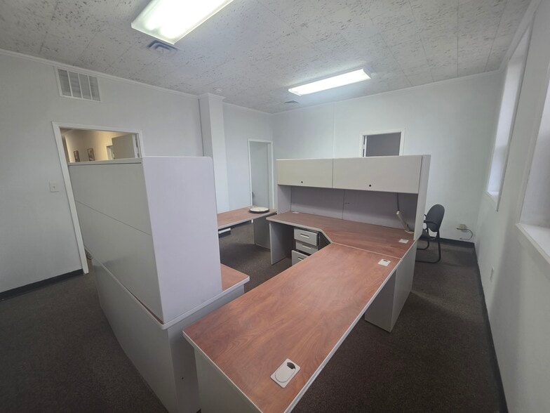 10-12 Victoria st, Newark, NJ for lease - Building Photo - Image 2 of 33