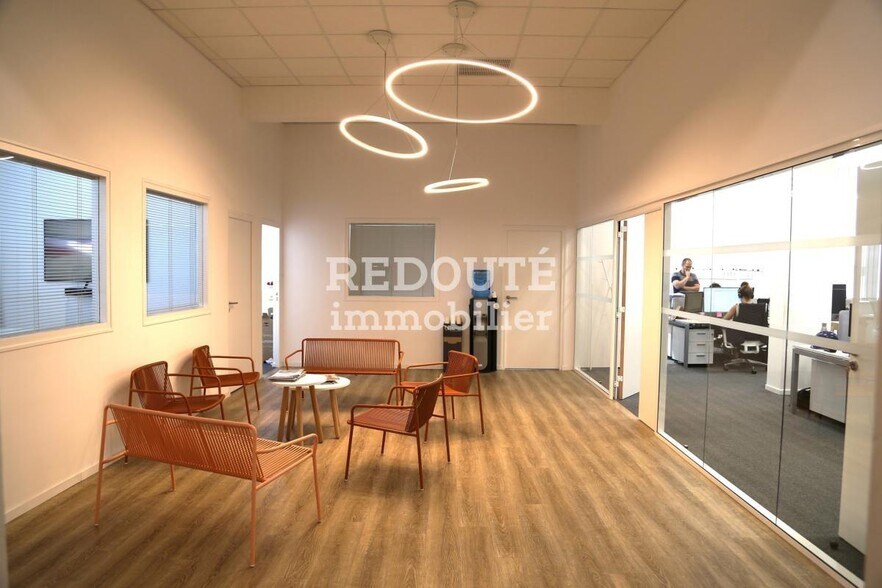 Office in Bétheny for sale - Interior Photo - Image 2 of 16