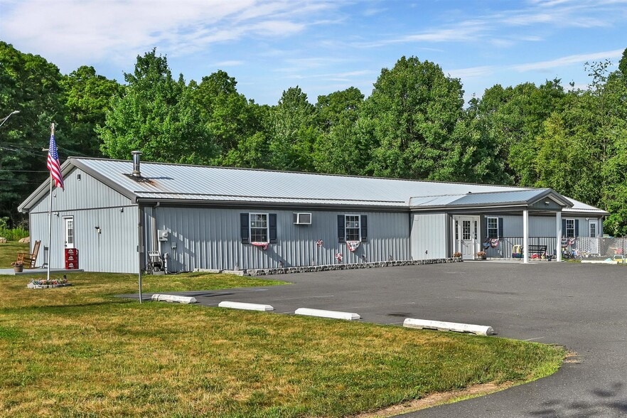 10 Rausch Creek Rd, Tremont, PA à vendre - Photo principale - Image 1 de 44