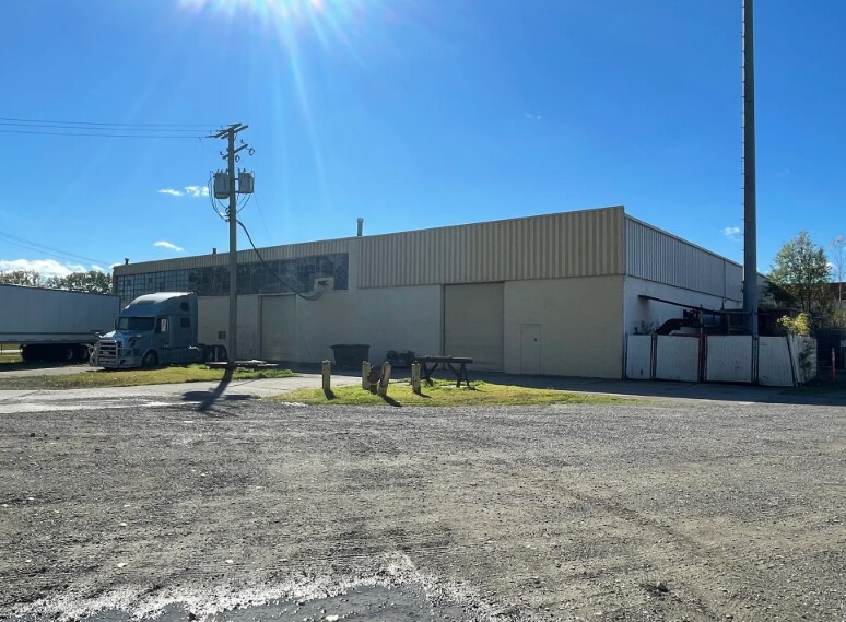 34141 Kelly Rd, Fraser, MI à vendre - Photo du bâtiment - Image 3 de 5