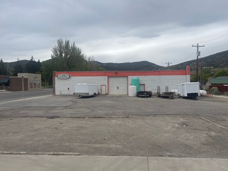 1006 Aultman St, Ely, NV à vendre - Photo du bâtiment - Image 3 de 31