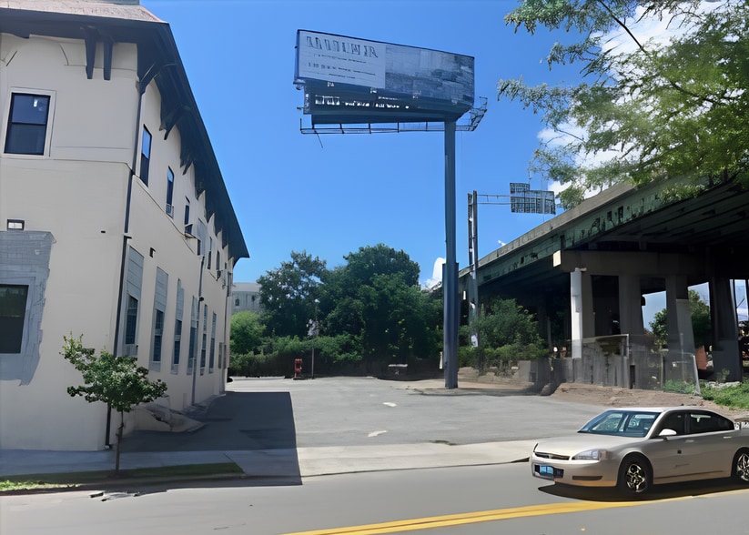 2031 Purchase St, New Bedford, MA for sale - Building Photo - Image 2 of 2