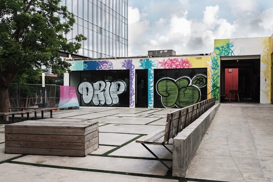 520 NW 27th St, Miami, FL à vendre - Photo du bâtiment - Image 2 de 4