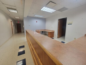 570 White Pond Dr, Akron, OH for lease Interior Photo- Image 1 of 12