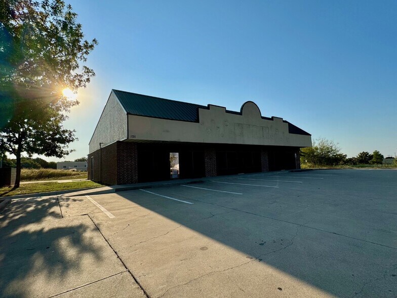 1713 S FM 51, Decatur, TX à louer - Photo du bâtiment - Image 1 de 6