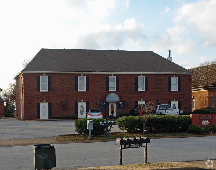 779 Walnut Knoll Ln, Cordova, TN for sale - Building Photo - Image 3 of 9