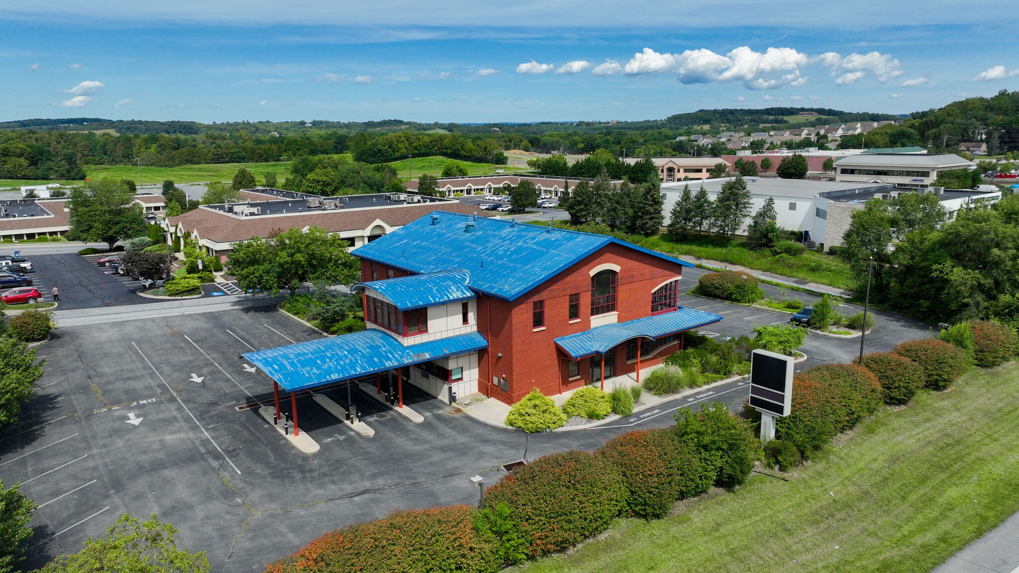 2210 Quarry Dr, Reading, PA for lease Building Photo- Image 1 of 2