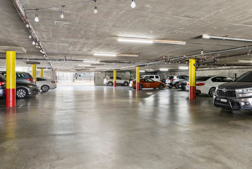 14553 Delano St, Van Nuys, CA for lease - Interior Photo - Image 3 of 14