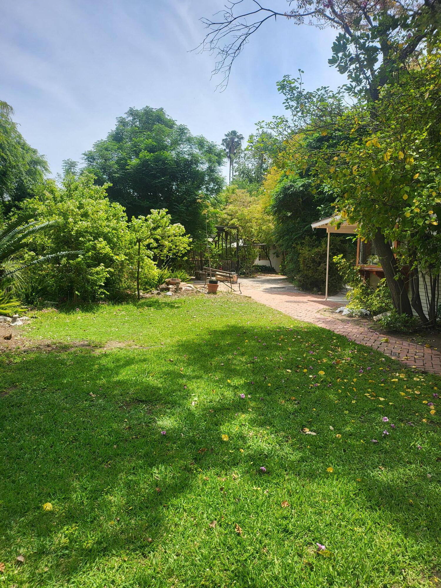 18552 Erwin St, Tarzana, CA à louer Photo principale- Image 1 de 25