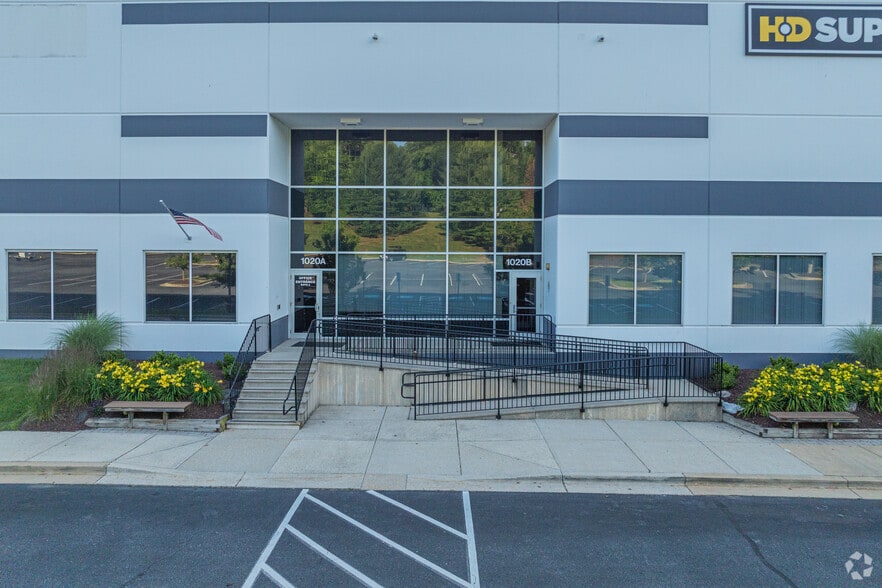 1020 Airport 100 Way, Hanover, MD for lease - Building Photo - Image 3 of 5
