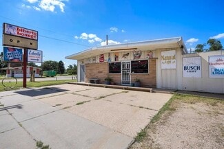 More details for 2106 E 4th Ave, Hutchinson, KS - Retail for Sale
